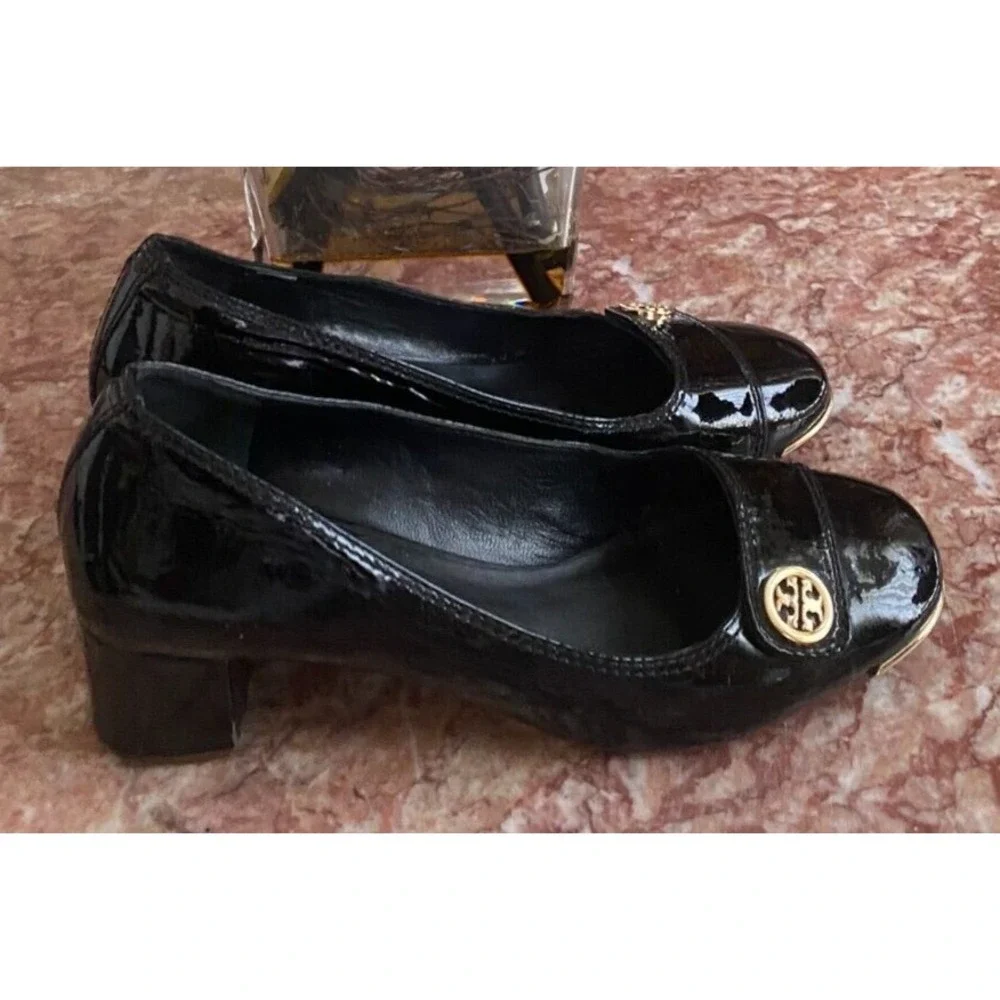 Tory Burch Marion Leather Black Patent Leather Gold Trim‎ Pumps Size 8 EUC, $248